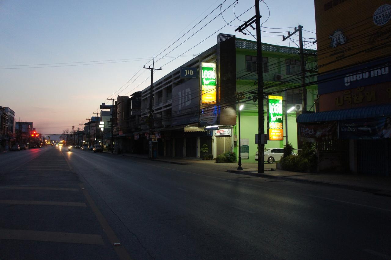 Sp Residence Nakhon Phanom Quarto foto